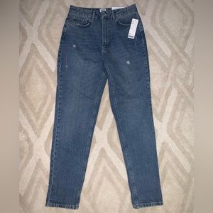 BDG Mom High-Rise Jeans, Size 28